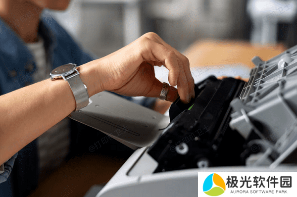 喷墨打印机加墨